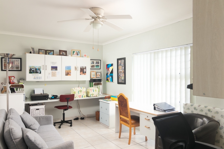 3 Bedroom Property for Sale in Laaiplek Western Cape